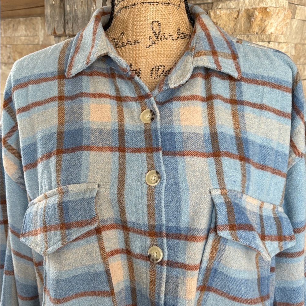 Ford Bronco shacket flannel blue brown cream flannel butterflies Bronco graphic - Picture 4 of 16